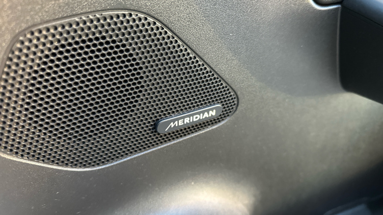 Jaguar F-Pace 2.0d [180] Chequered Flag 5dr Auto AWD Diesel Estate